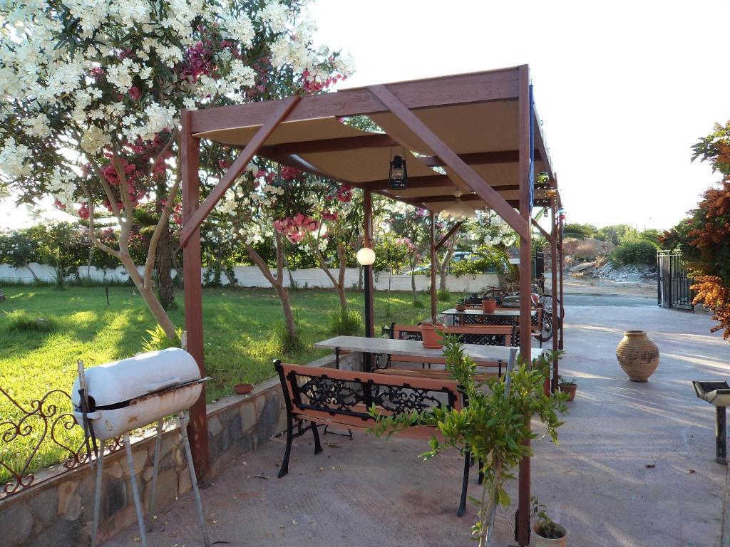 Daydream Hill Otel Stavrós Dış mekan fotoğraf